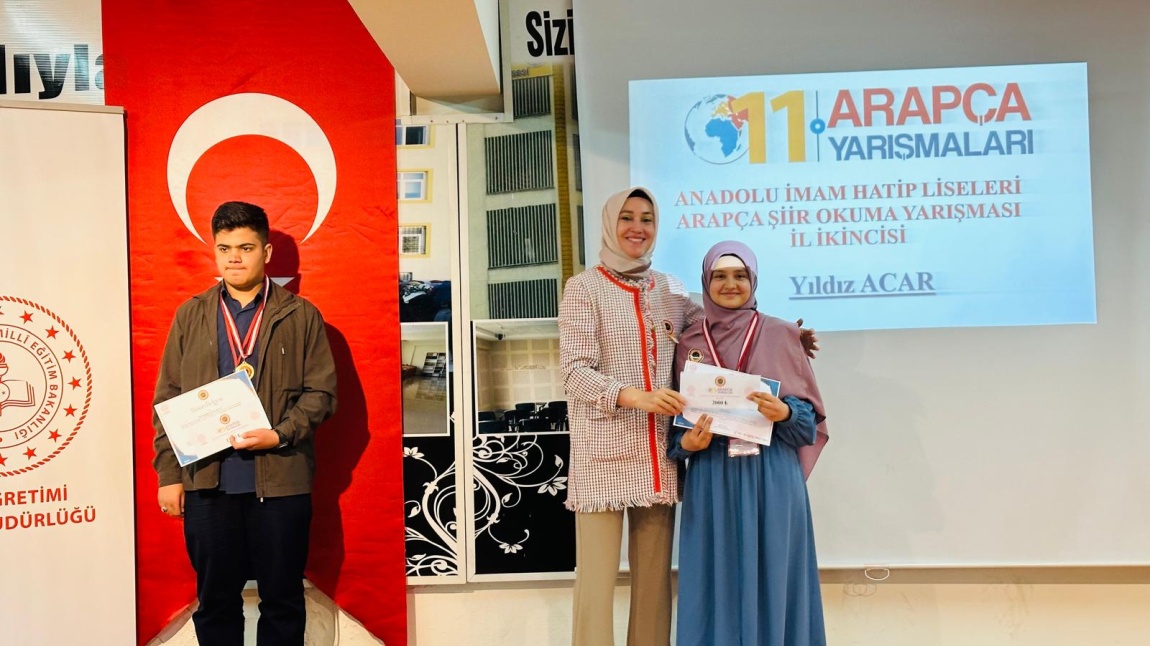 İHL Arapça Şiir Okuma Yarışmasında Derece